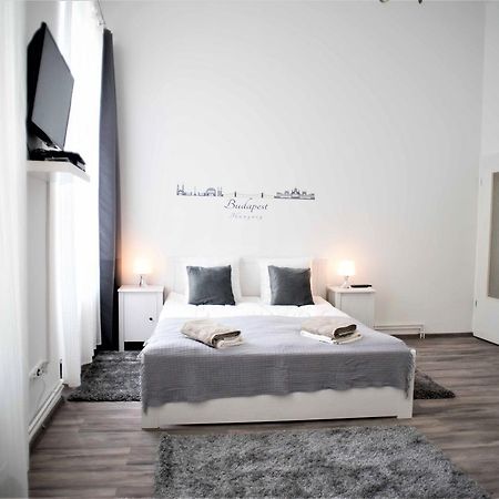 Castle Trees Apartment Budapest Extérieur photo